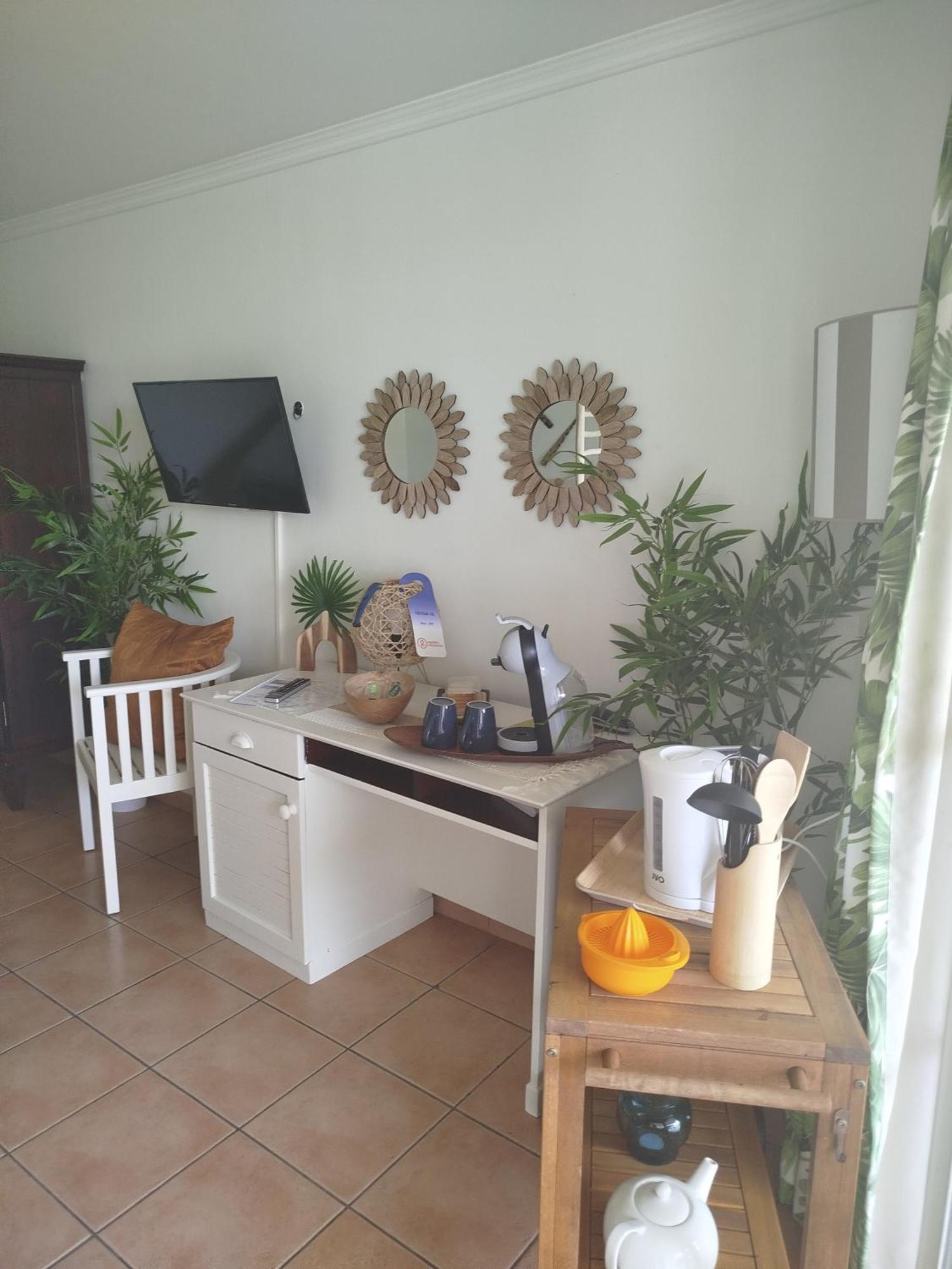 Bambou Suite Vue Mer A 50 M De La Plage Et De La Piscine Sainte-Luce Exteriör bild
